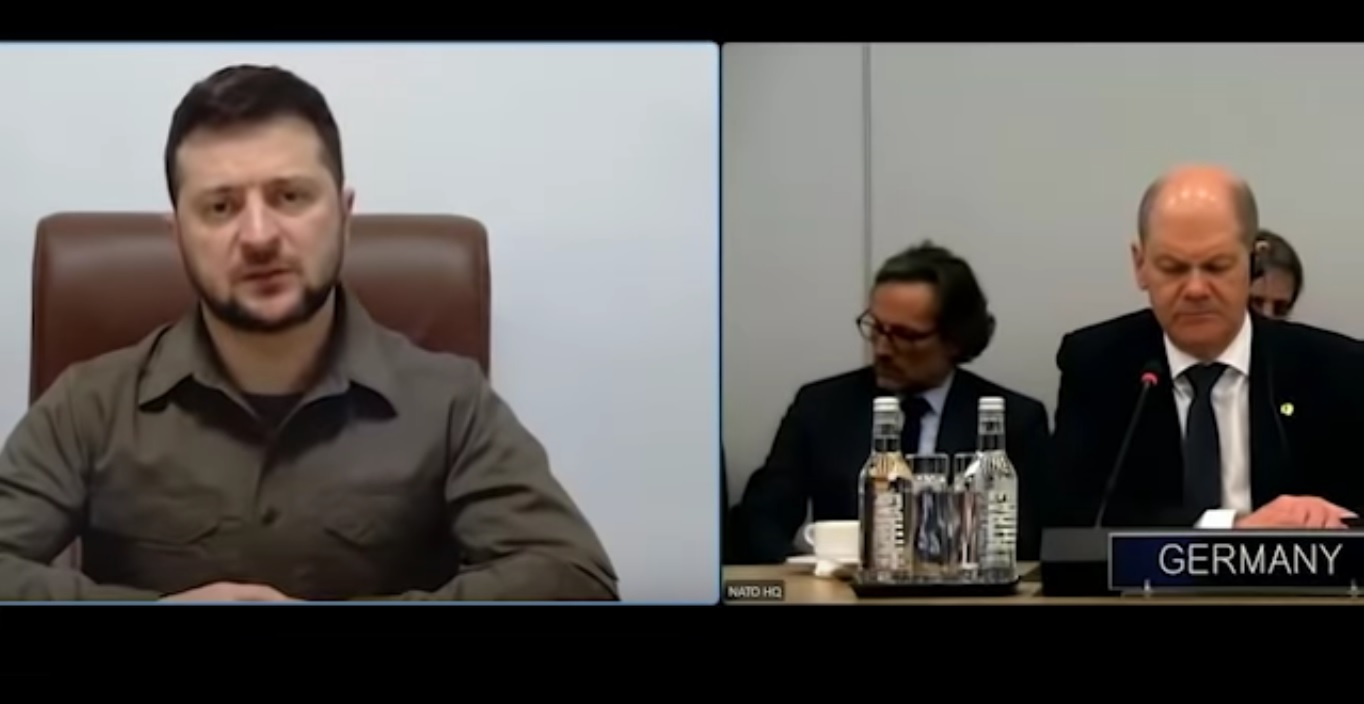 Зеленский к странам G7: Поддержите Украину сейчас, чем потом искать оружие еще для других стран