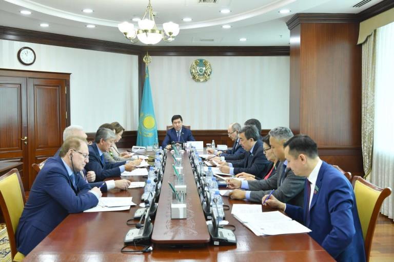 Мажилис заслушает информацию Правительства по результатам обращений граждан депутатам в регионах